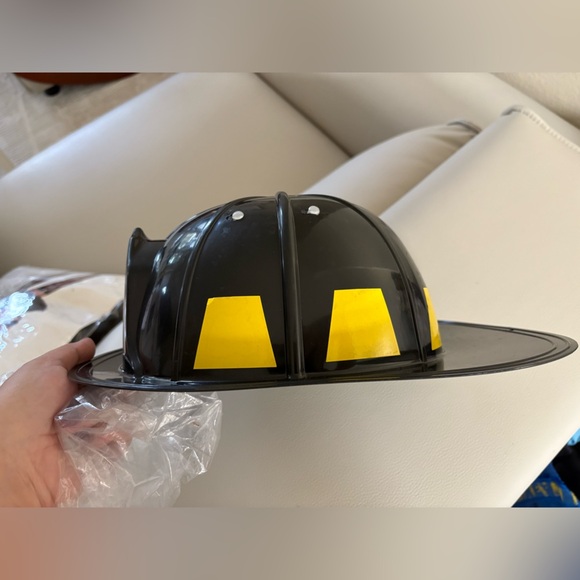 Leg Avenue Firehouse Hottie Costume - Size L - Picture 8 of 9